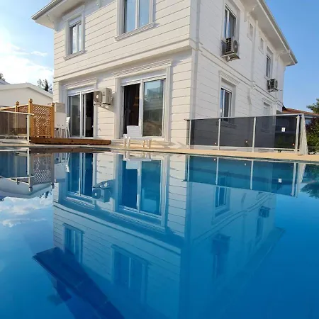 Villa With Pool, Turkish Bath & Forest View Near Antalya